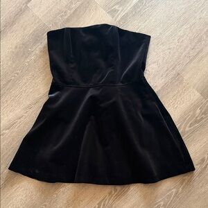 Zara Elegant velvet Black Strapless mini Dress with shorts underneath
